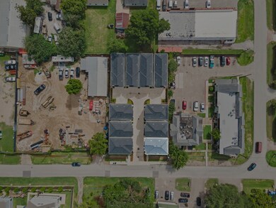 1526 Ojeman Rd unit B, Houston, TX 77055 - photo 7