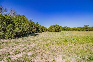 137 Helton, Granbury, TX 76049 - photo 2