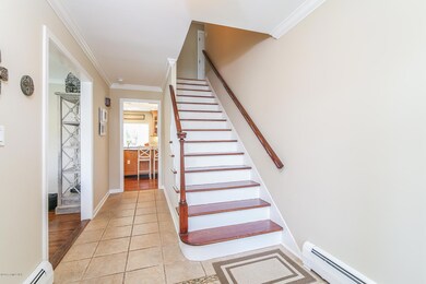 008-Foyer-4018812-medium