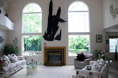 Light, Bright, Soaring Spaciousness!