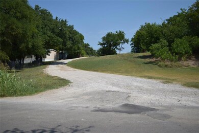 1085 Highland Cir, Springtown, TX 76082 - photo 5