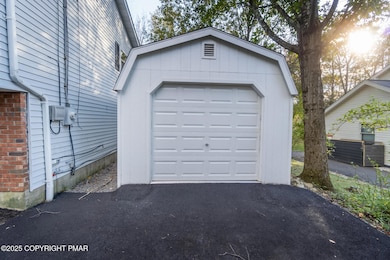 411 Alter Ave, Pocono Summit, PA 18346 - photo 6