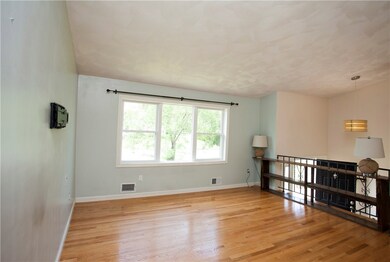 11 Greening Ln, Warwick, RI 02889 - photo 4