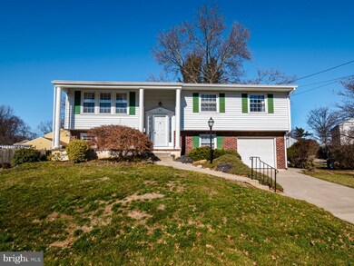 32 Winding Way W, Morrisville, PA 19067 - photo 2