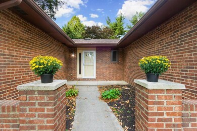 677 Brenton Place-3-SMALL