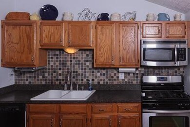 3770 Ravensglen Dr_050_20150415_FINAL