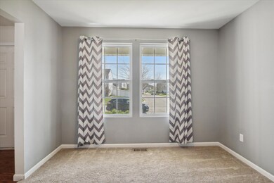 06-8114-Cypress-Cir-WindowStill-14