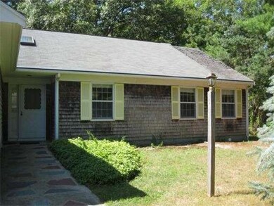 98 Evelyn St, Mattapan, MA 02126 - photo 3