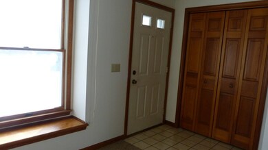 337 Monroe St unit 4, Oswego, IL 60543 - photo 3