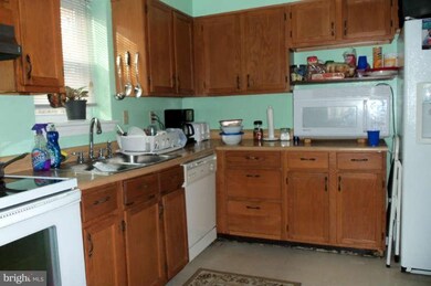 606 Modoc Ln, Oxon Hill, MD 20745 - photo 7