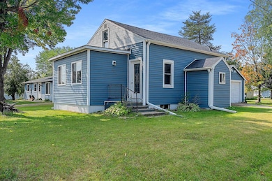 201 2nd Ave, Weyauwega, WI 54983 - photo 3