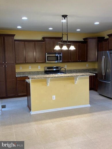 8519 Crooked Tree Ln, Laurel, MD 20724 - photo 3