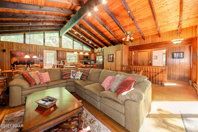 802 Whipple Tree Ct E, Lords Valley, PA 18428 - photo 4