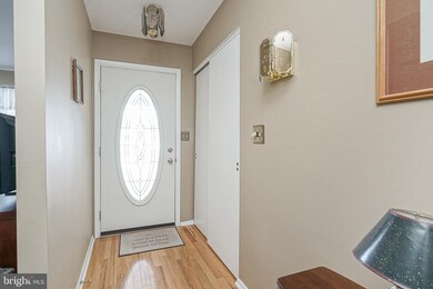 8 Thornbury Place, Southampton, NJ 08088 - photo 5