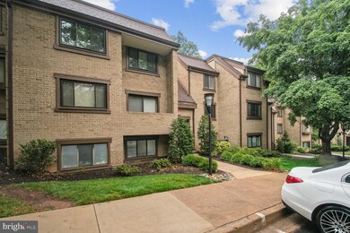 1635 Parkcrest Cir unit 8D/201, Reston, VA 20190 - photo 2