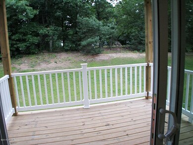 18-Deck-covered-02