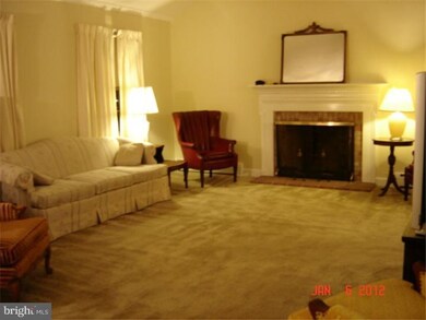 719 Swade Rd, Glenside, PA 19038 - photo 2