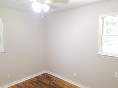 2581 Oak Cir, Ellenwood, GA 30294 - photo 7