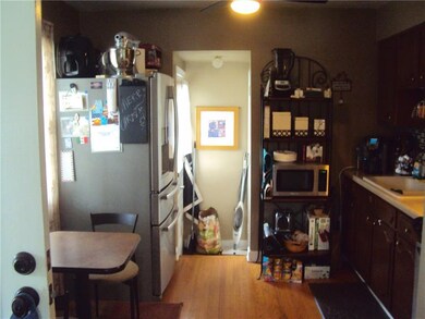 Eat in Kitchen.
