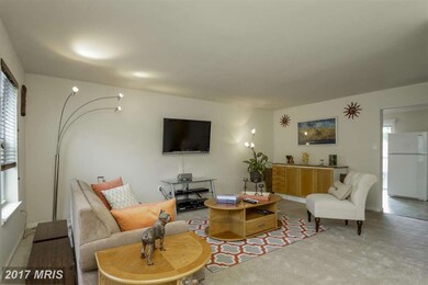 11701 Summer Oak Dr, Germantown, MD 20874 - photo 2