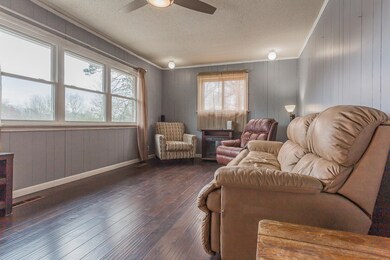 29 Carolyn Ln, Rossville, GA 30741 - photo 2