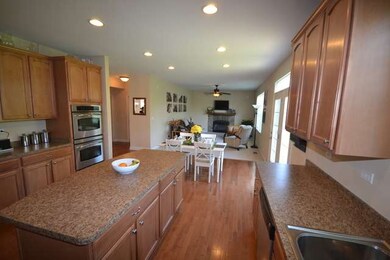 434 Bluegrass Pkwy, Oswego, IL 60543 - photo 6