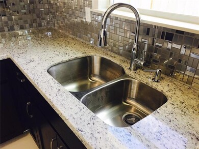 1707 W Garrison Dr unit 2, Pharr, TX 78577 - photo 3