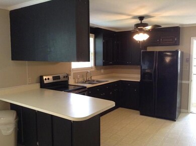 4002 Glenrose Dr, Columbia, TN 38401 - photo 5