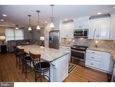 308 Albans Ct, Malvern, PA 19355 - photo 5