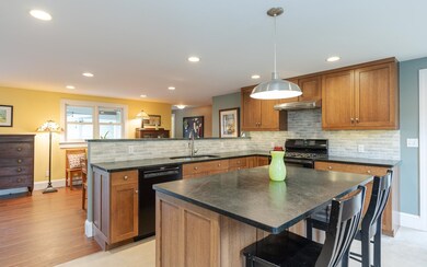 716 Wentworth Rd, Walpole, NH 03608 - photo 2