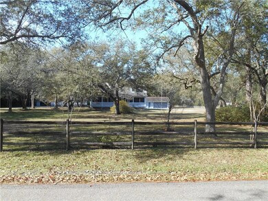 This lovely home sits on approximately 0.985 Acre,