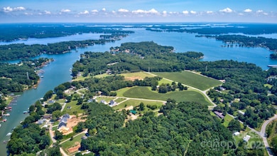 4265 Candlewood Dr, Sherrills Ford, NC 28673 - photo 2