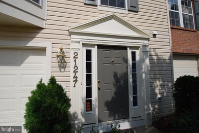 21247 Bunyan Cir, Germantown, MD 20876 - photo 2