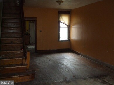 944 Morton St, Camden, NJ 08104 - photo 3