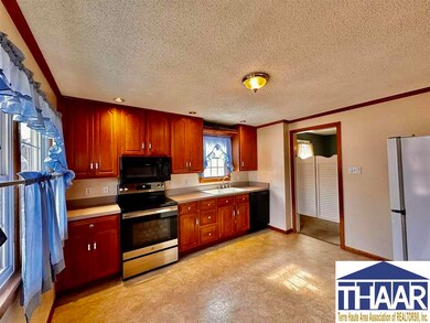 108 Monroe Blvd, Terre Haute, IN 47803 - photo 6