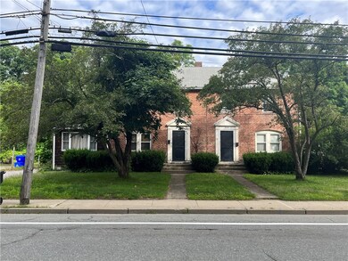 502 Providence St, West Warwick, RI 02893 - photo 2