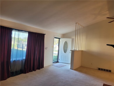 231 S Redwood Ln, Decatur, IL 62522 - photo 4