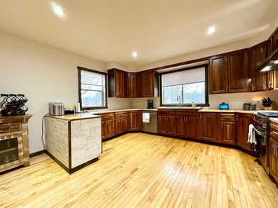 1120 S Superior St, Antigo, WI 54409 - photo 4