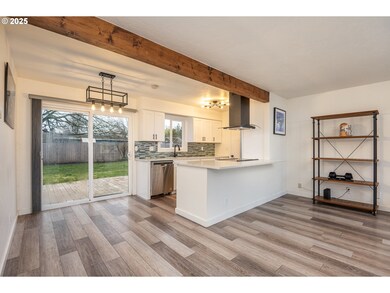 860 Maxwell Rd, Eugene, OR 97404 - photo 7