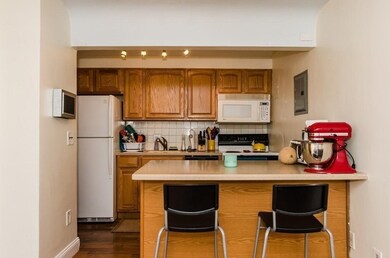10 Commonwealth Ct unit 2, Brighton, MA 02135 - photo 4