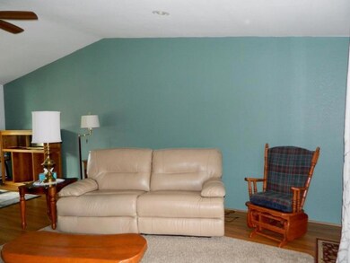 1909 Gaffney Way, Grants Pass, OR 97527 - photo 4