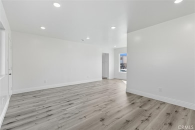 19237 Bryant St unit 8, Northridge, CA 91324 - photo 7