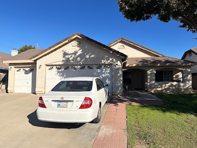 1305 Tranquil Ln, Ceres, CA 95307 - photo 3