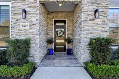 1627 Chantilly Ln, Houston, TX 77018 - photo 2
