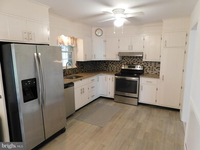 90 Winding Rd, Boyertown, PA 19512 - photo 5