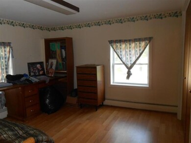 1 Bedroom upstairs on left side of Duplex