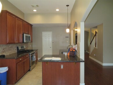 31702 Royal Woods Ct, Conroe, TX 77385 - photo 5