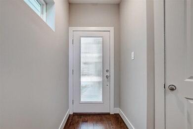 622 E Janisch Rd unit D, Houston, TX 77022 - photo 7