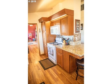 1705 Esther Way, the Dalles, OR 97058 - photo 6