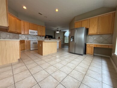 13815 Pickford Knolls Dr, Houston, TX 77041 - photo 3